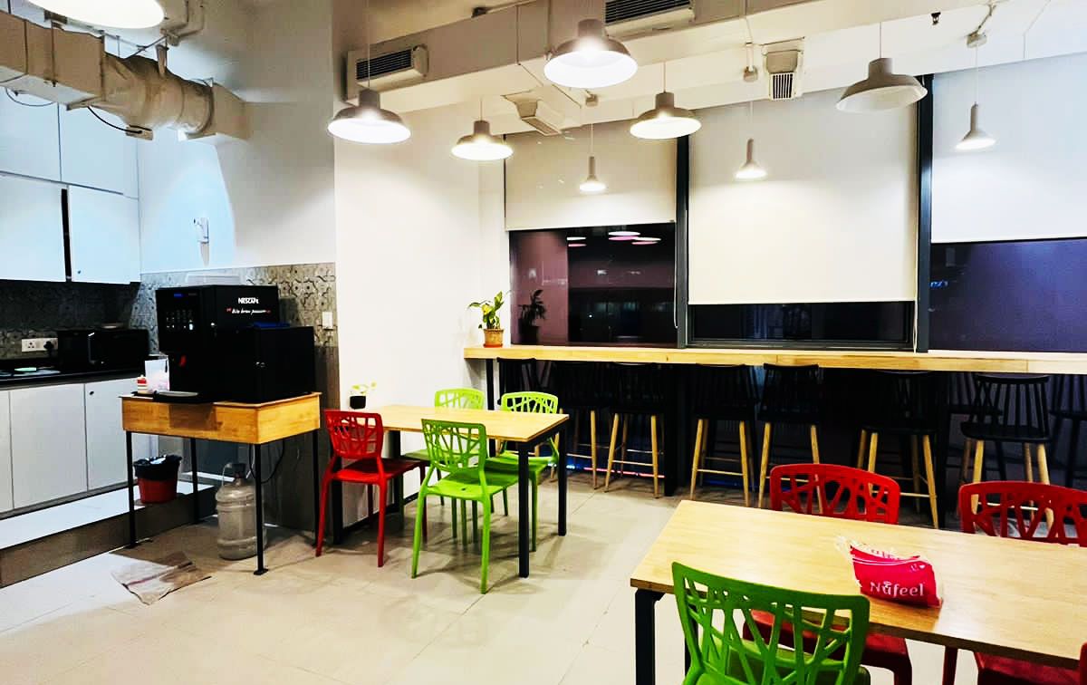 CoWorkkeys Magnum Tower 2